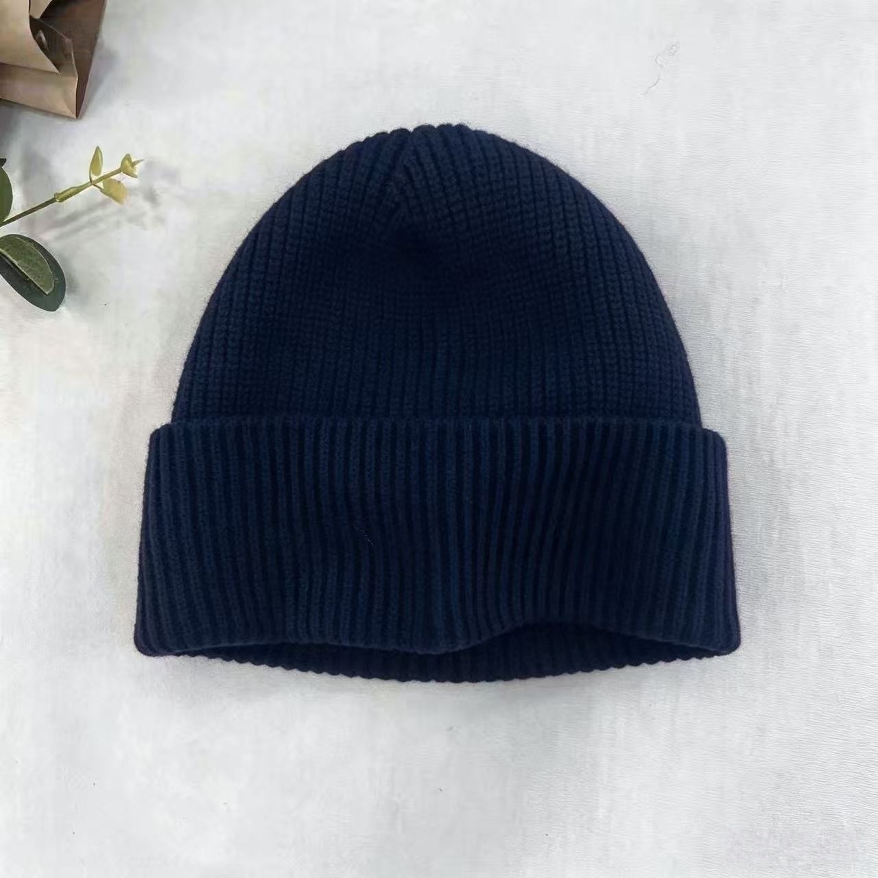 หมวกบีนนี่ถักลายริบสีน้ำเงินกร - Beanie Cuffed Knit บทวิจารณ์และราคา